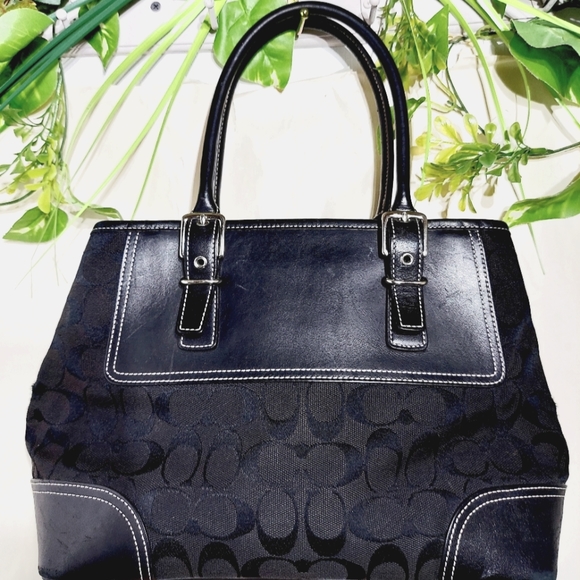 Coach Handbags - Coach Purse